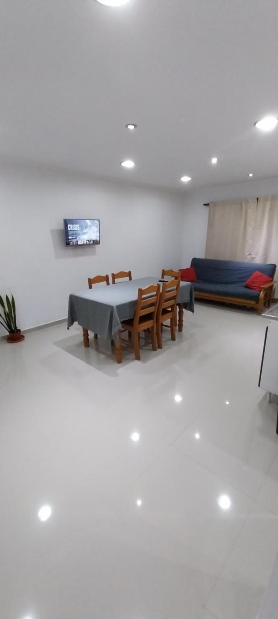 Alojamiento Byb Apartment *